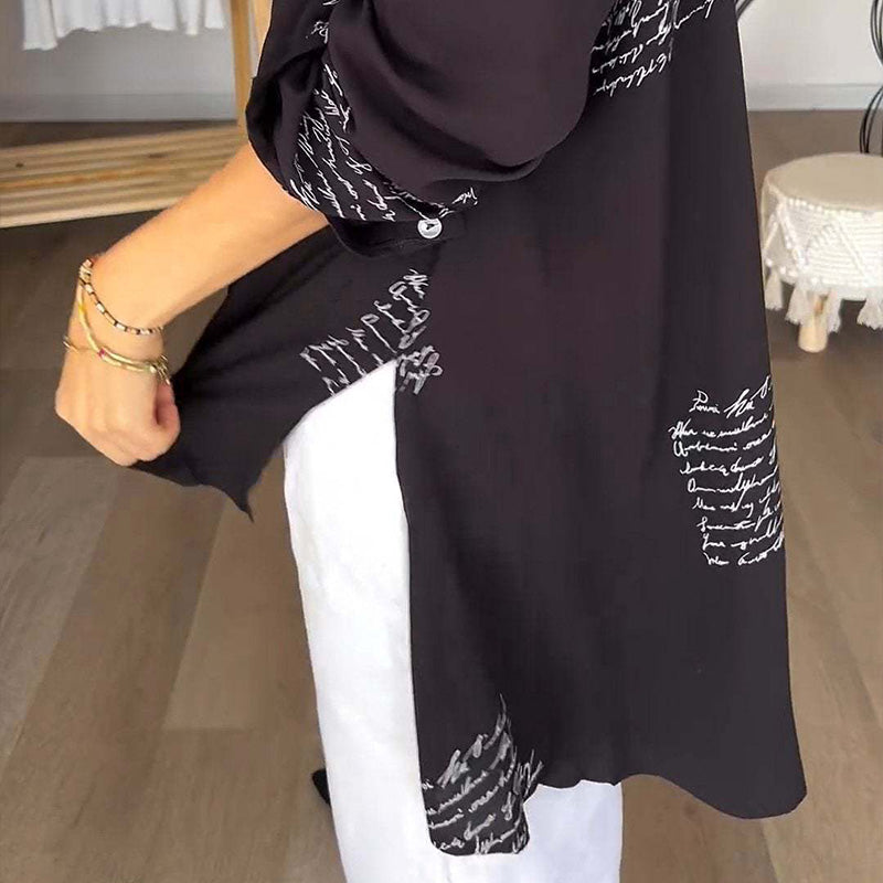 قميص نسائي بأكمام طويلة مع طية صدر السترة وطبعة عصرية